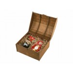 Подарочный набор: чайная пара, варенье из сосновых шишек красный