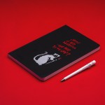 Набор Pininfarina Banksy Крыса: вечная ручка Primina и блокнот линованный из каменной бумаги, А5