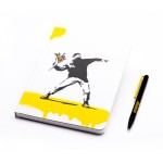 Набор Pininfarina Banksy Крыса: шариковая ручка GrafeeX и блокнот линованный из каменной бумаги, А5